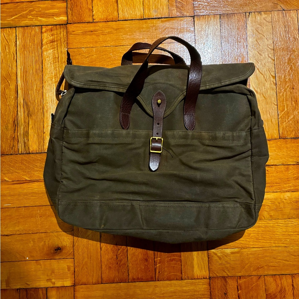 Olive Green Men's Bag with Brown Accents